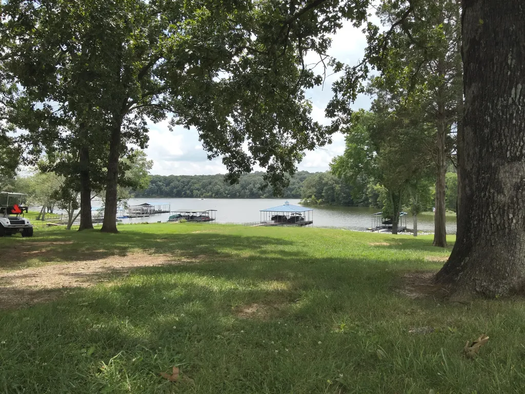 Lot 72 Buckhorn Circle Gilbertsville KY 42044