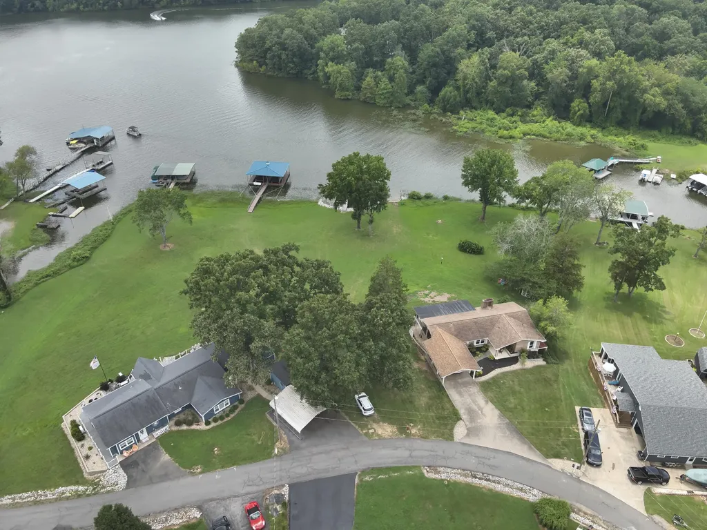 Lot 72 Buckhorn Circle Gilbertsville KY 42044