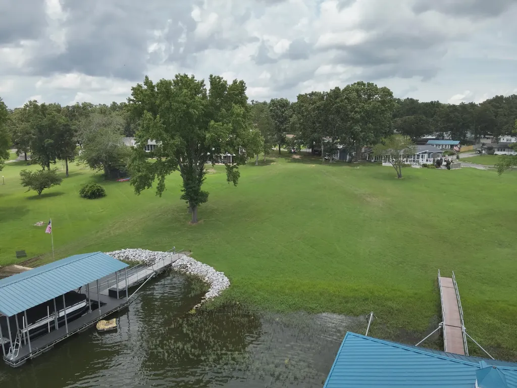 Lot 72 Buckhorn Circle Gilbertsville KY 42044