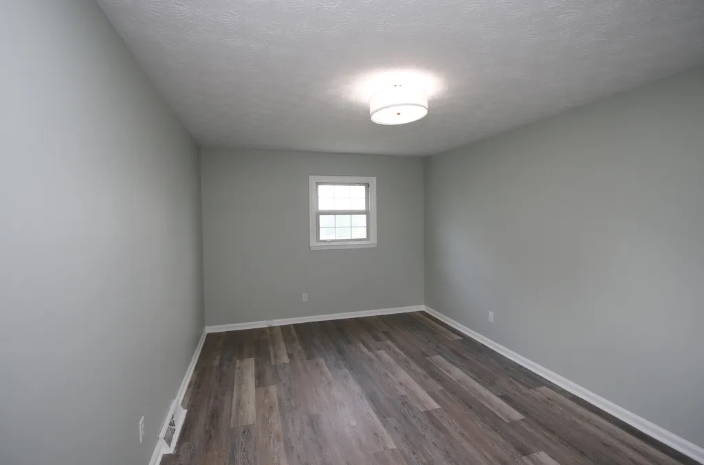 520 Henrico Road Harrodsburg KY 40330