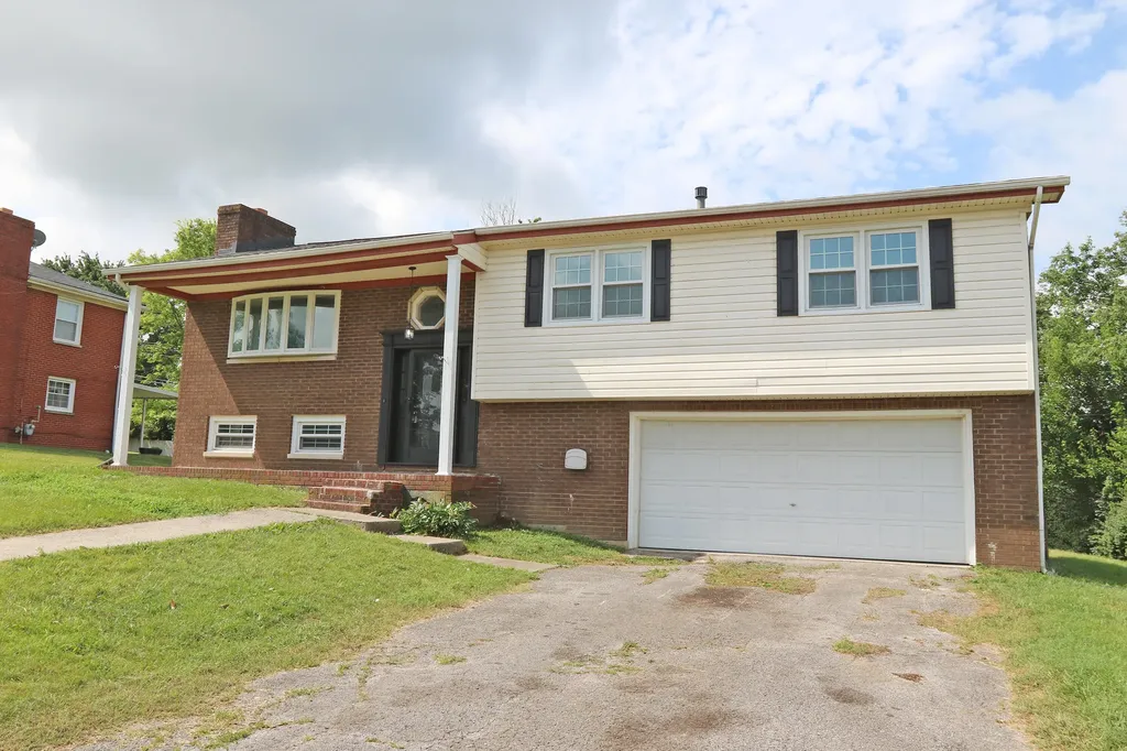 520 Henrico Road Harrodsburg KY 40330