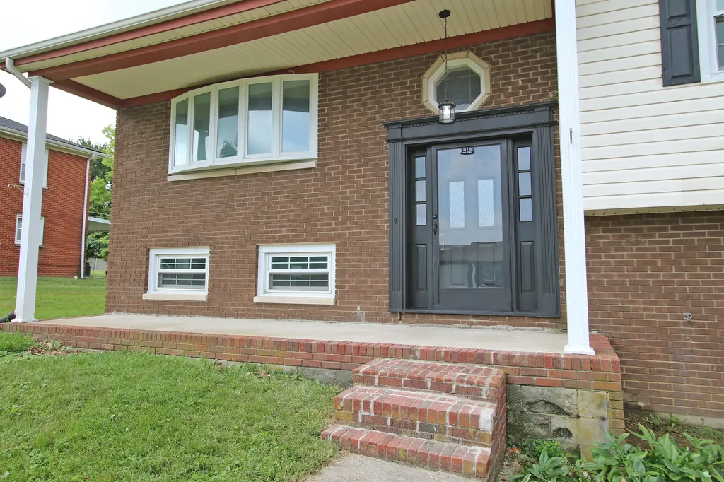 520 Henrico Road Harrodsburg KY 40330