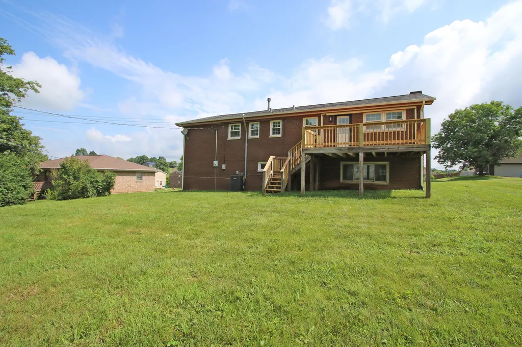 520 Henrico Road Harrodsburg KY 40330