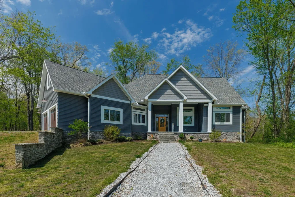 171 Young Road Hickory KY 42051