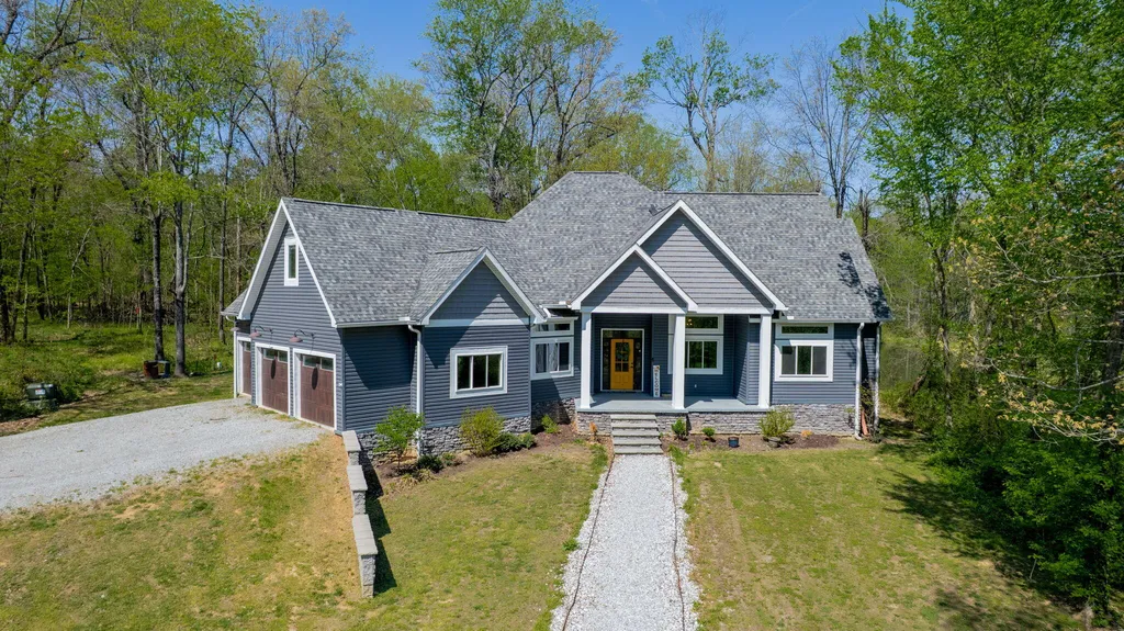 171 Young Road Hickory KY 42051