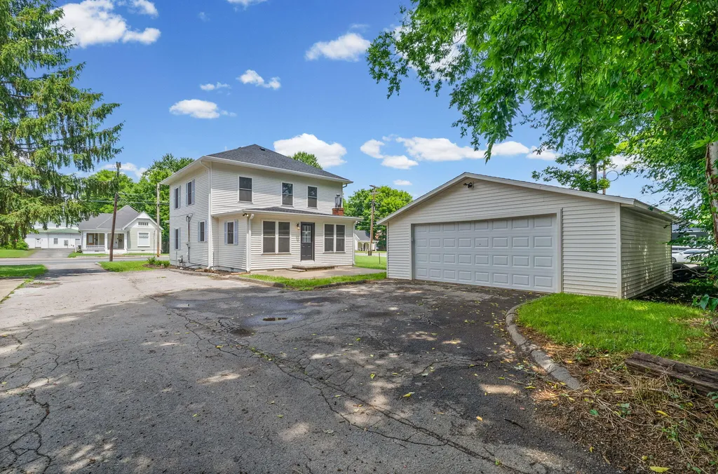 1716 S Virginia Street Hopkinsville KY 42240
