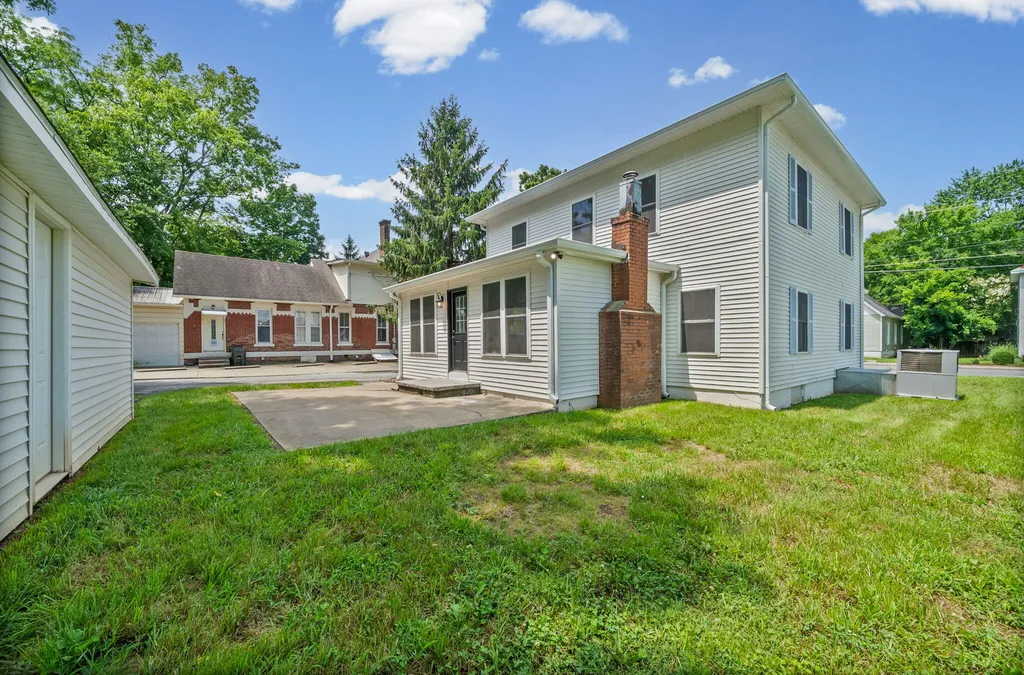 1716 S Virginia Street Hopkinsville KY 42240