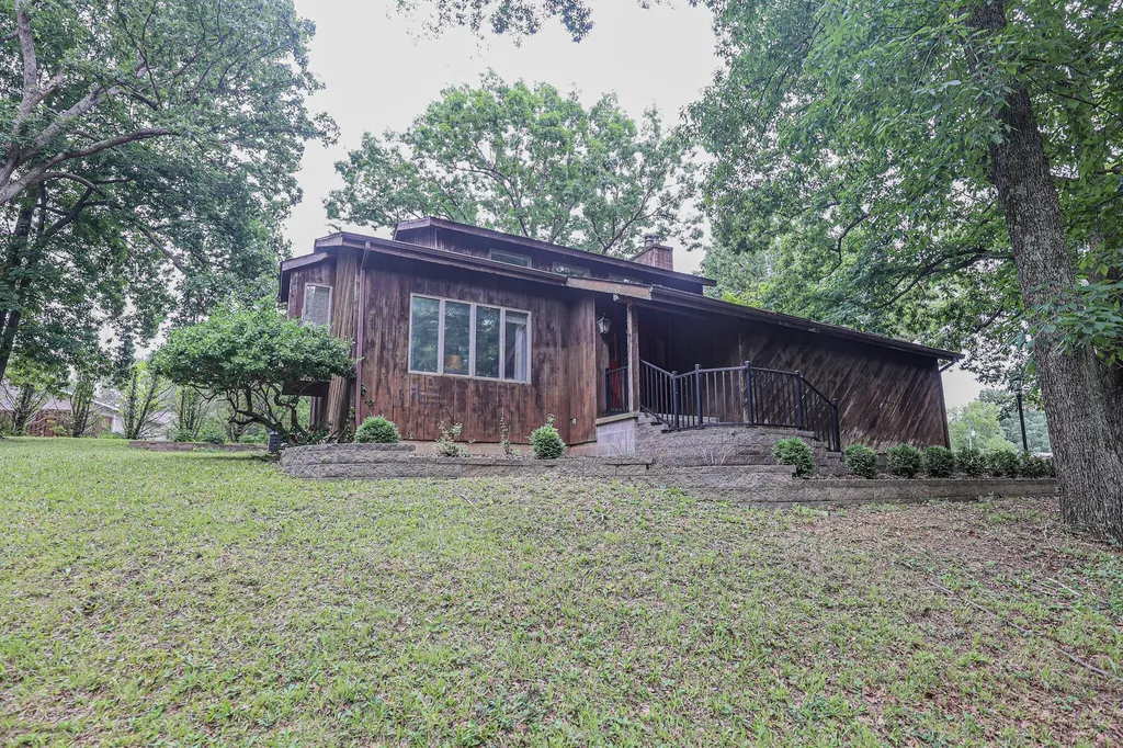 116 Delaware Road Gilbertsville KY 42044