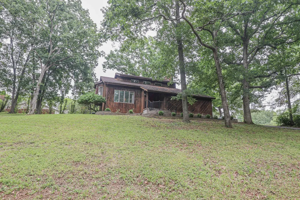116 Delaware Road Gilbertsville KY 42044