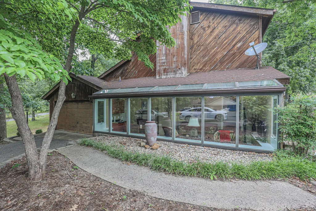 116 Delaware Road Gilbertsville KY 42044
