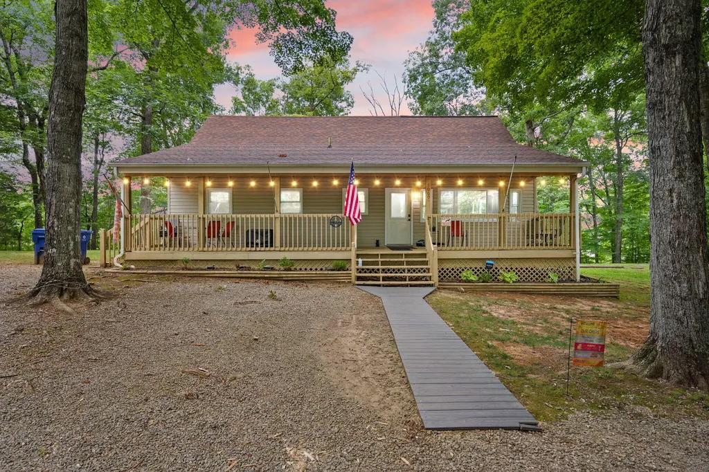 1060 Stone Gate Drive Burnside KY 42519