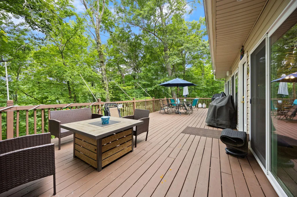 1060 Stone Gate Drive Burnside KY 42519