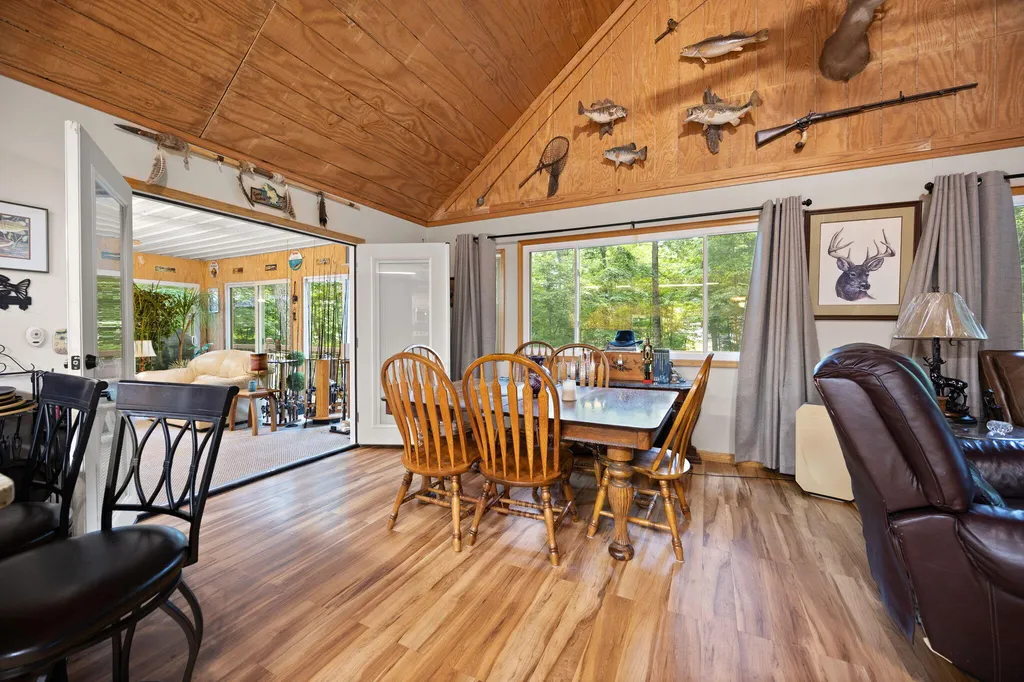 1060 Stone Gate Drive Burnside KY 42519