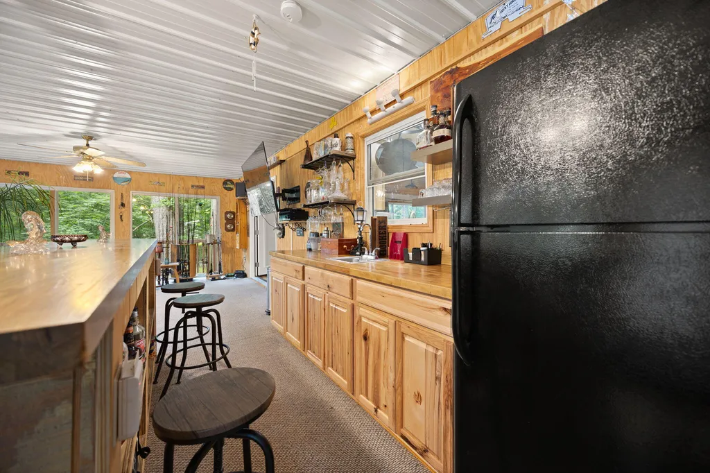 1060 Stone Gate Drive Burnside KY 42519
