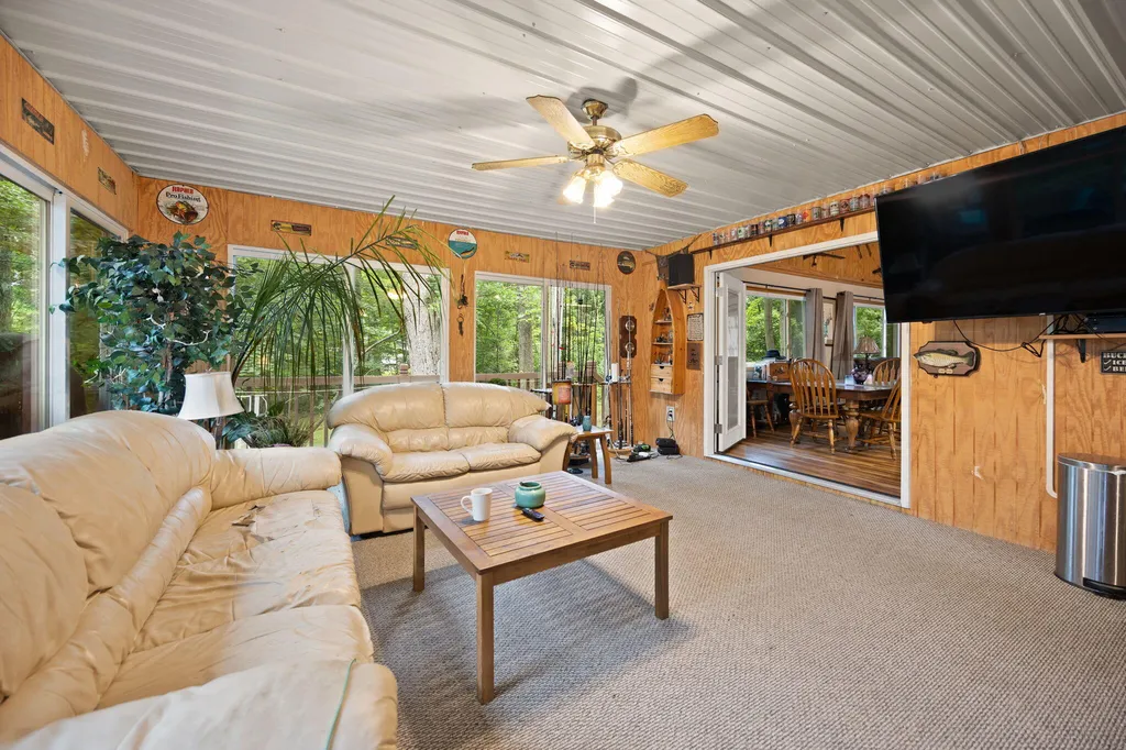 1060 Stone Gate Drive Burnside KY 42519