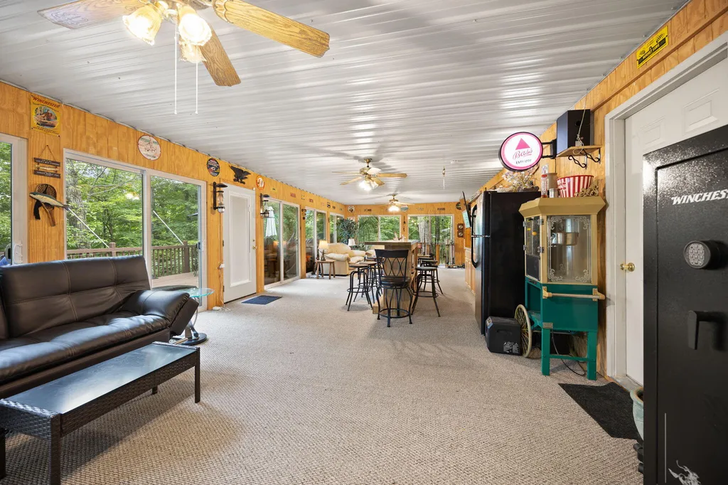 1060 Stone Gate Drive Burnside KY 42519