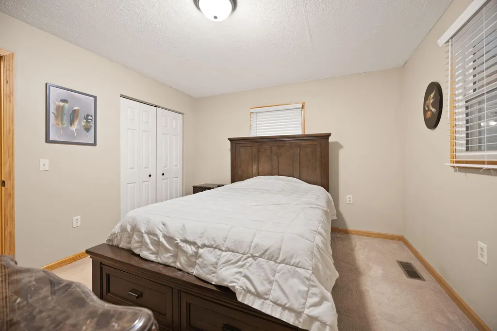 1060 Stone Gate Drive Burnside KY 42519