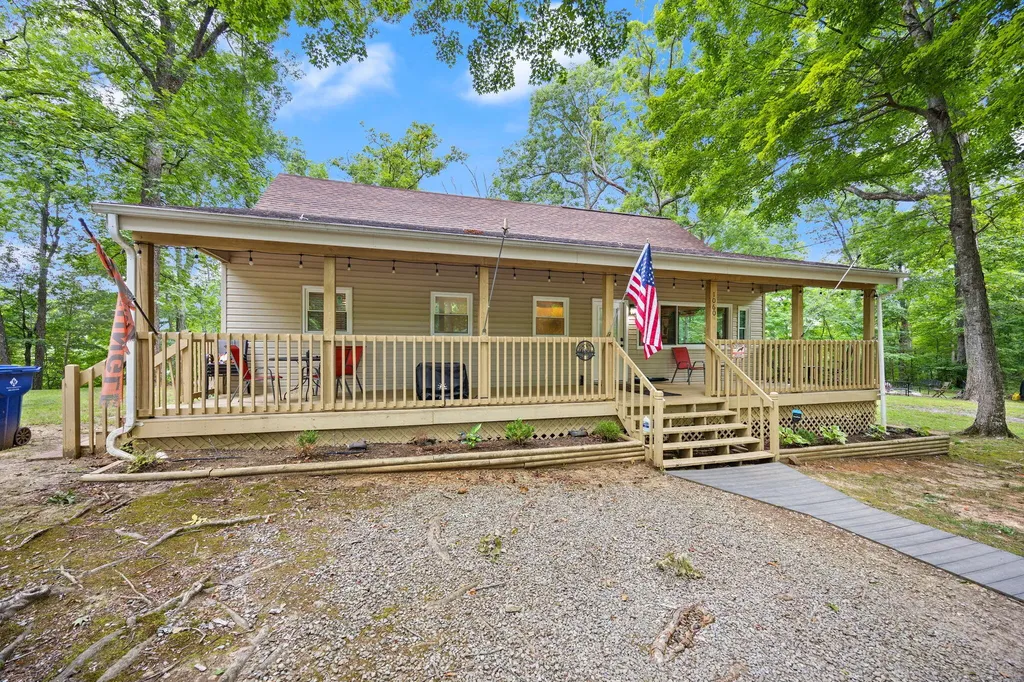 1060 Stone Gate Drive Burnside KY 42519