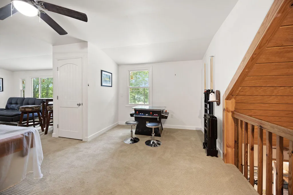 1060 Stone Gate Drive Burnside KY 42519