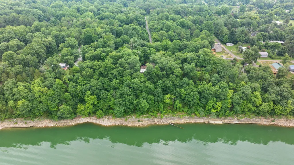 1060 Stone Gate Drive Burnside KY 42519