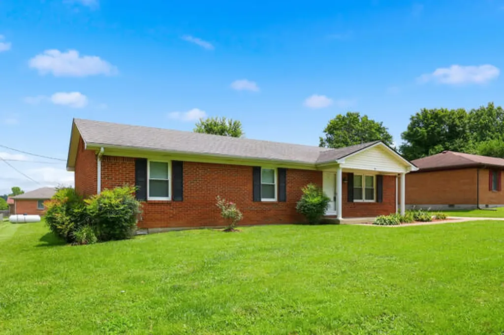 106 Eagle Drive Lawrenceburg KY 40342