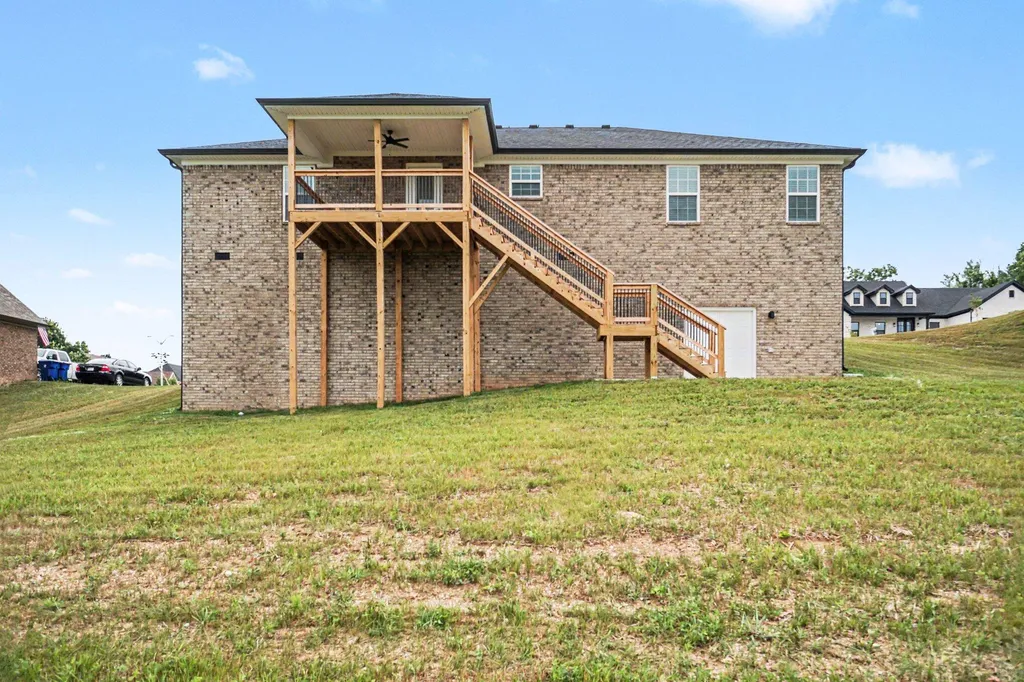 169 Central Park Avenue Berea KY 40403