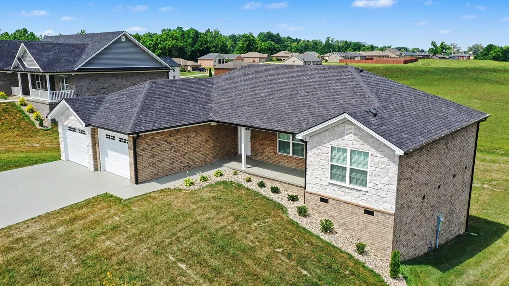 169 Central Park Avenue Berea KY 40403