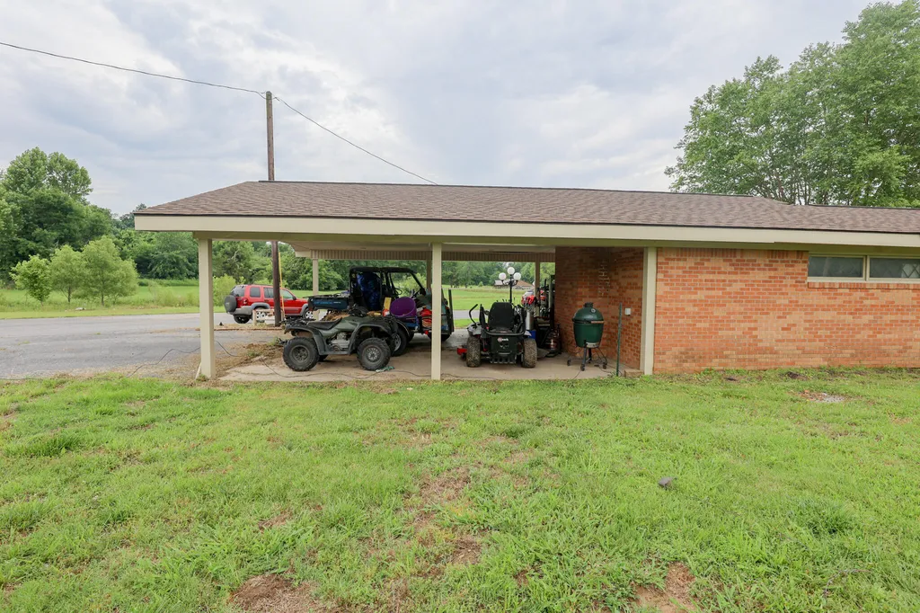 3272 Tom Lane Road Benton KY 42025