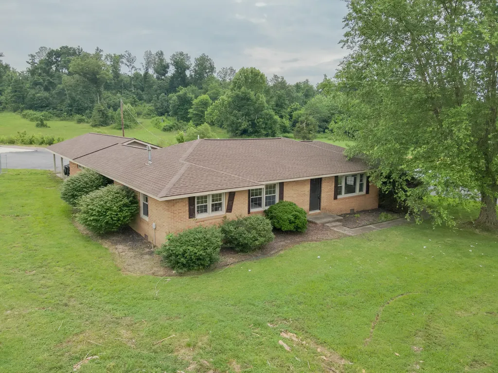 3272 Tom Lane Road Benton KY 42025