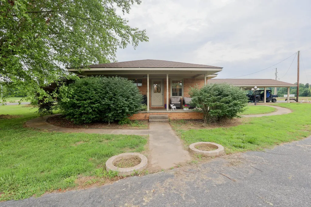 3272 Tom Lane Road Benton KY 42025