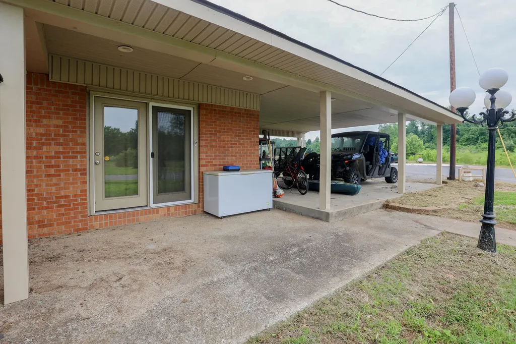 3272 Tom Lane Road Benton KY 42025