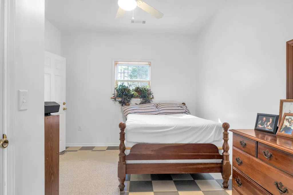 6303 Pottertown Road Murray KY 42071