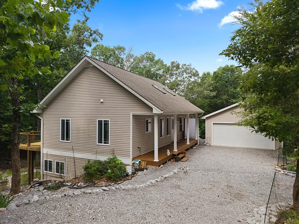 134 Tall Oaks Circle Cadiz KY 42211