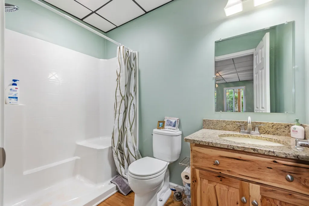 134 Tall Oaks Circle Cadiz KY 42211