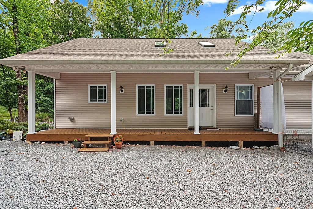134 Tall Oaks Circle Cadiz KY 42211