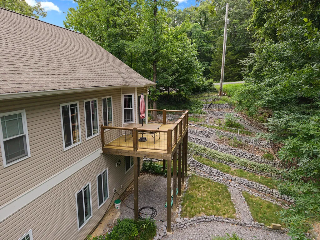 134 Tall Oaks Circle Cadiz KY 42211