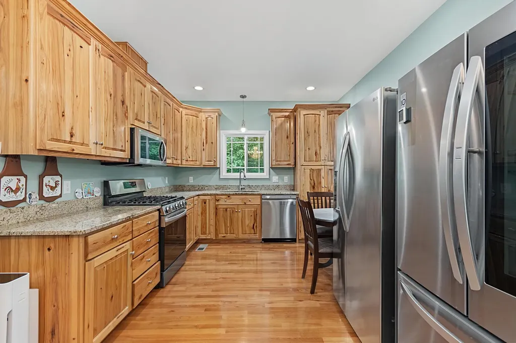 134 Tall Oaks Circle Cadiz KY 42211