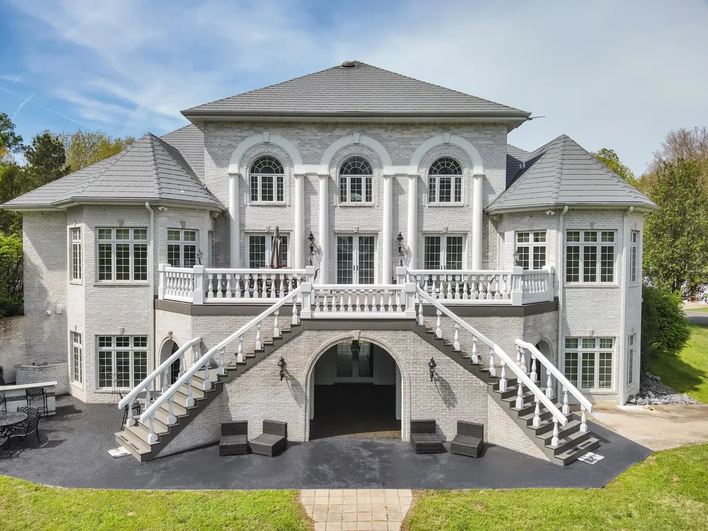 23 Tralee Court Benton KY 42025