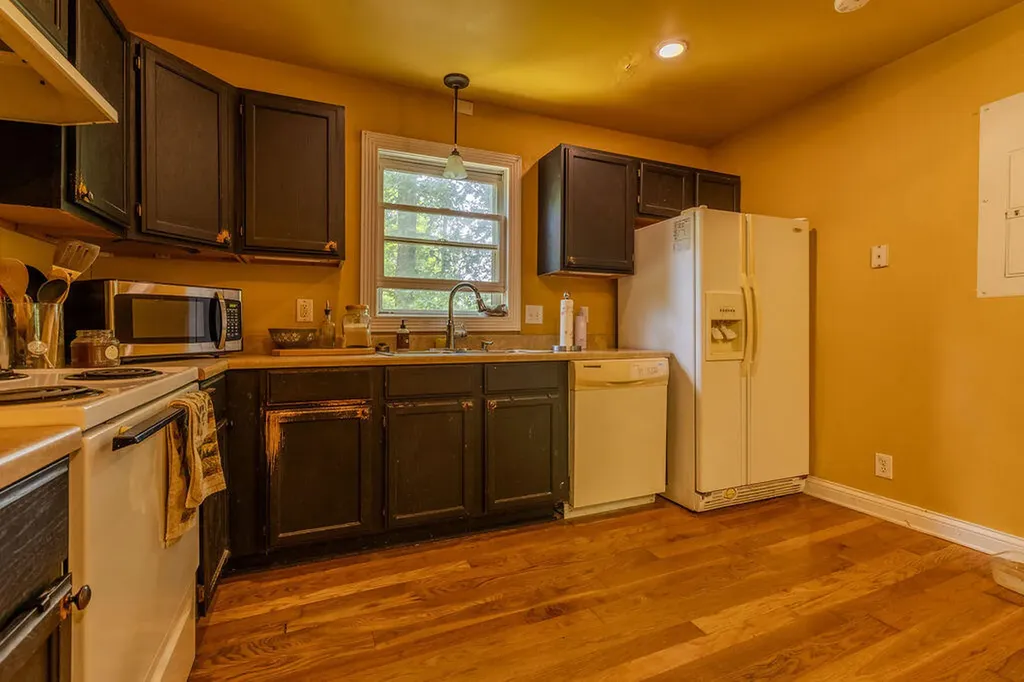 390 Whispering Oaks Morehead KY 40351