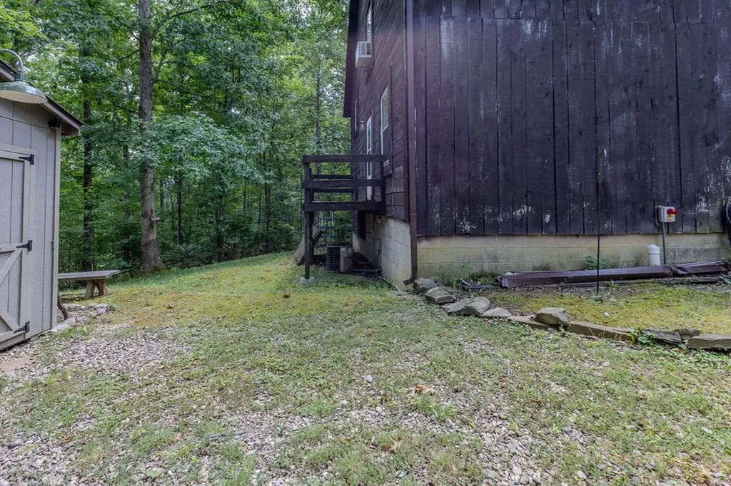 390 Whispering Oaks Morehead KY 40351