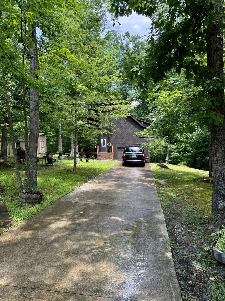 390 Whispering Oaks Morehead KY 40351