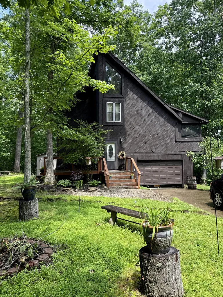 390 Whispering Oaks Morehead KY 40351