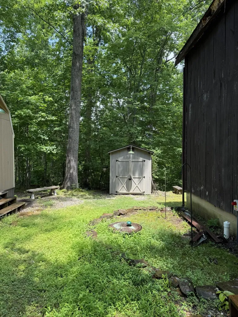390 Whispering Oaks Morehead KY 40351