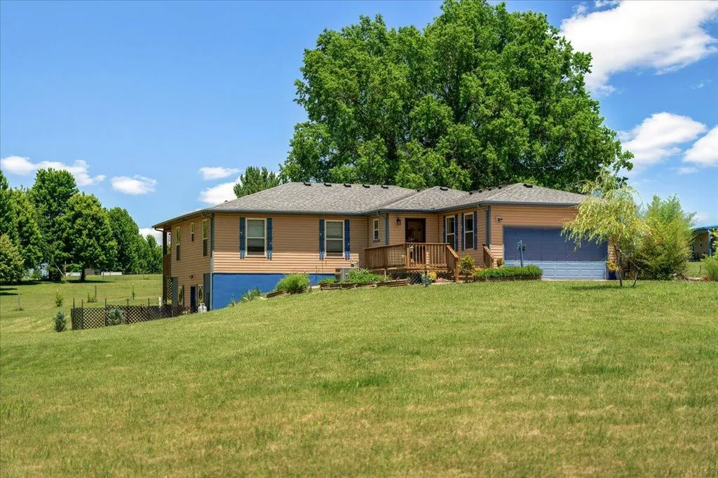 255 Galloway Road Stamping Ground KY 40379