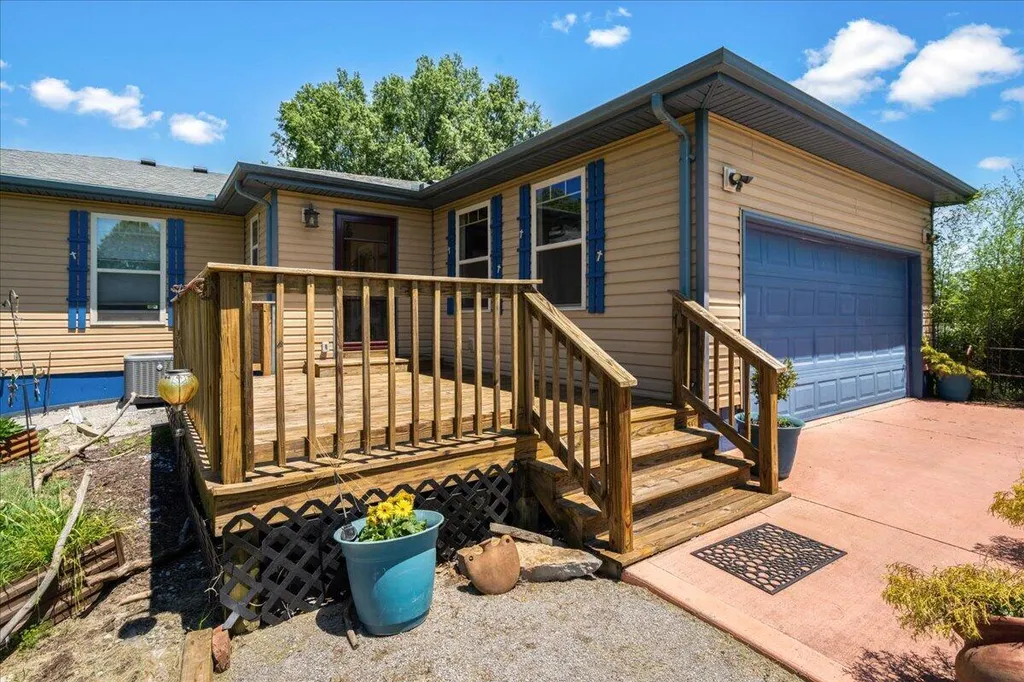 255 Galloway Road Stamping Ground KY 40379