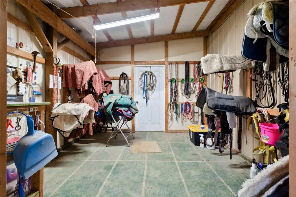 255 Galloway Road Stamping Ground KY 40379