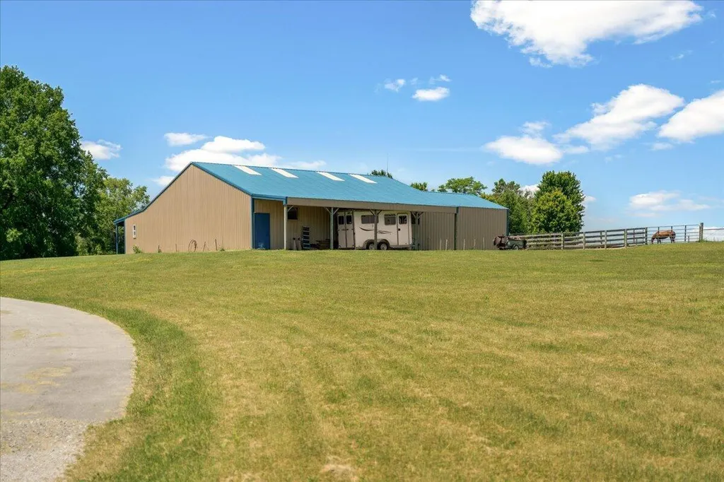 255 Galloway Road Stamping Ground KY 40379
