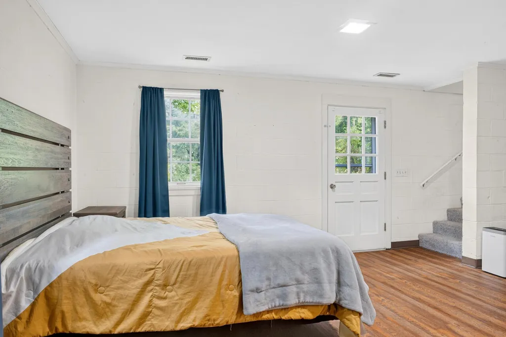1207 E Dogwood Murray KY 42071