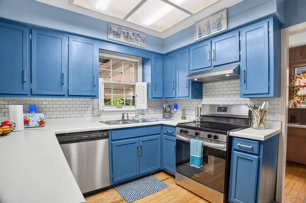 1207 E Dogwood Murray KY 42071