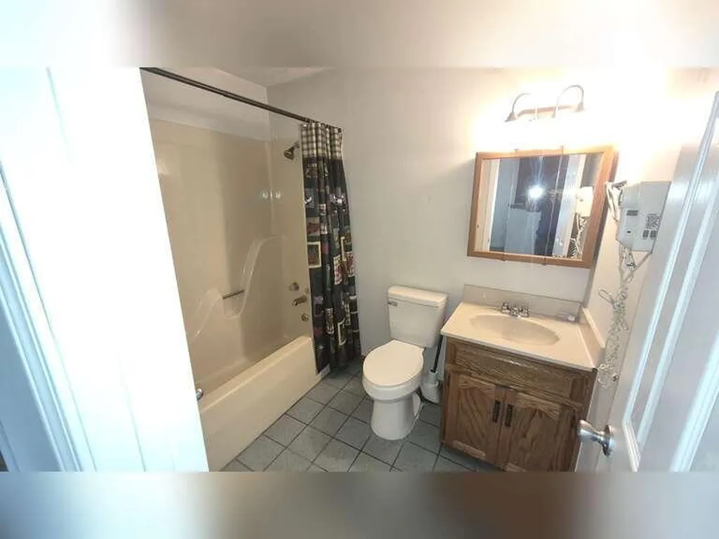 460 Kentucky 1674 Somerset KY 42503